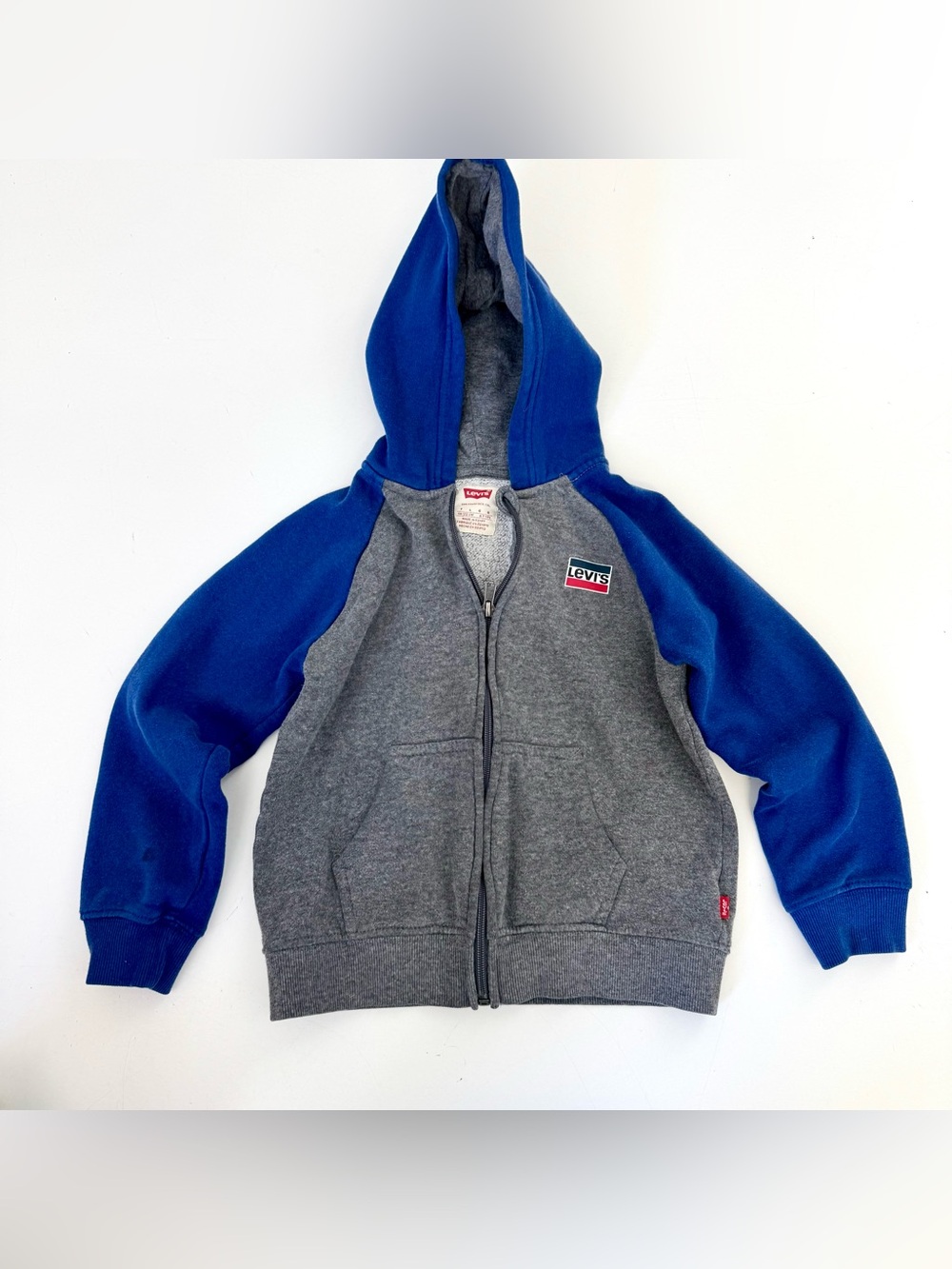 Levi’s Boys Zip Hoodie Size Y 6-7 Gray with Blue Sleeves & Hood Logo Sweatshirt